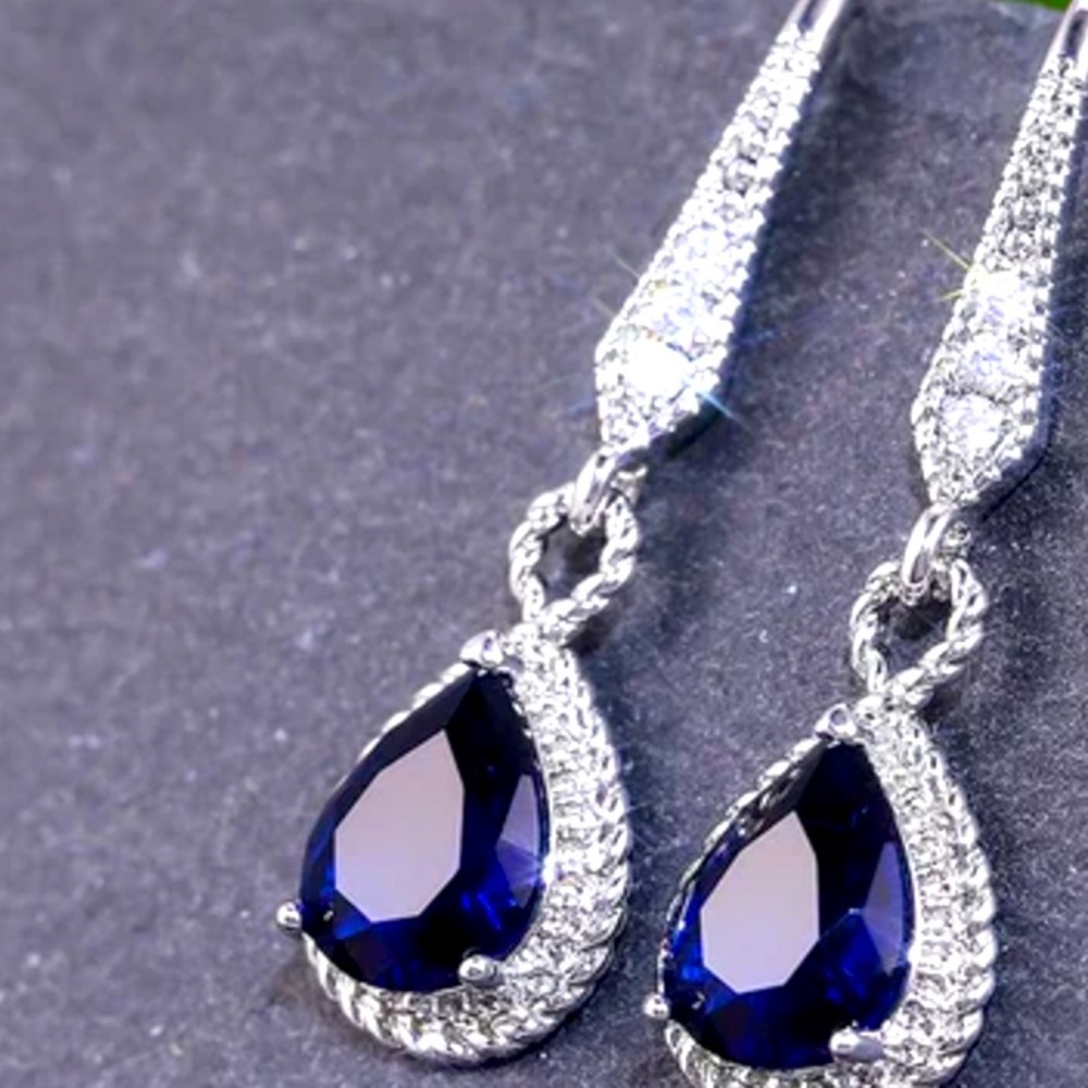 🎀💙  Silver Water Drop Shape Earring ❗️❗️💙🎀